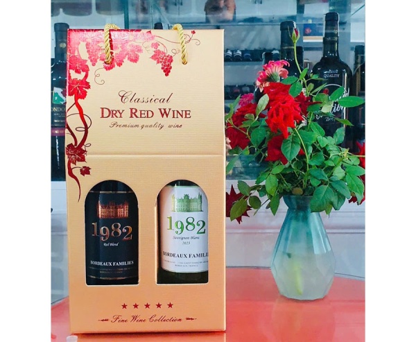  Vang Pháp 1982 đỏ và trắng - Set hộp giấy 2 chai