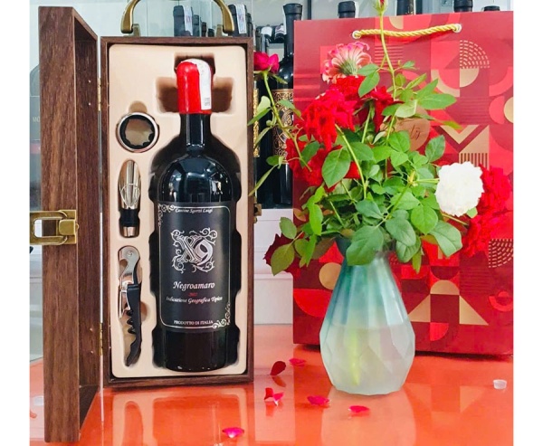 Set quà tặng Hộp Gỗ Đơn mặt kính Vang Ý X9 Negroamaro